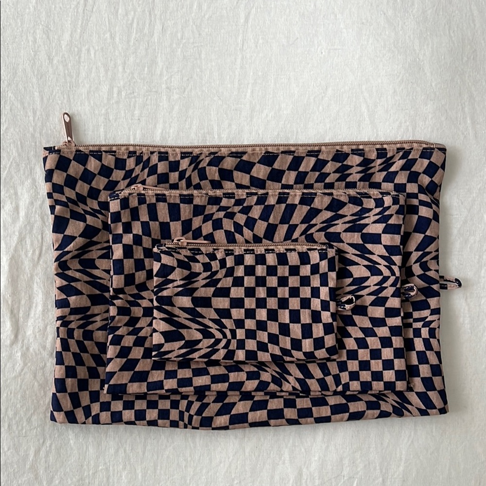 Geometric Patterned Clutch Set - Black and Tan